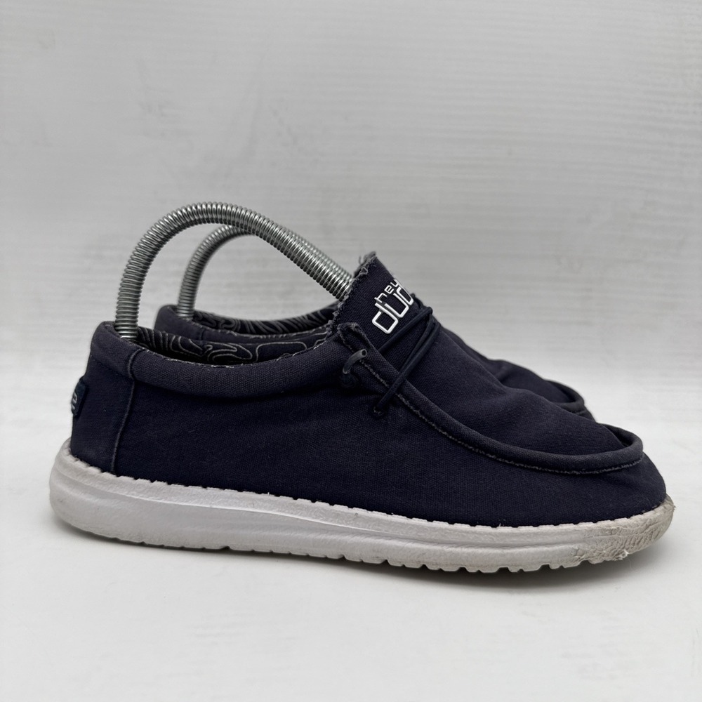 Hey Dude Wally Navy Blue Shoes Boys Girls Youth Sz Y6 L7 Slip On Comfort Shoes